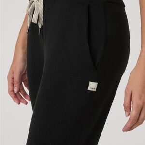 Vuori Black Women's Jogger Pants